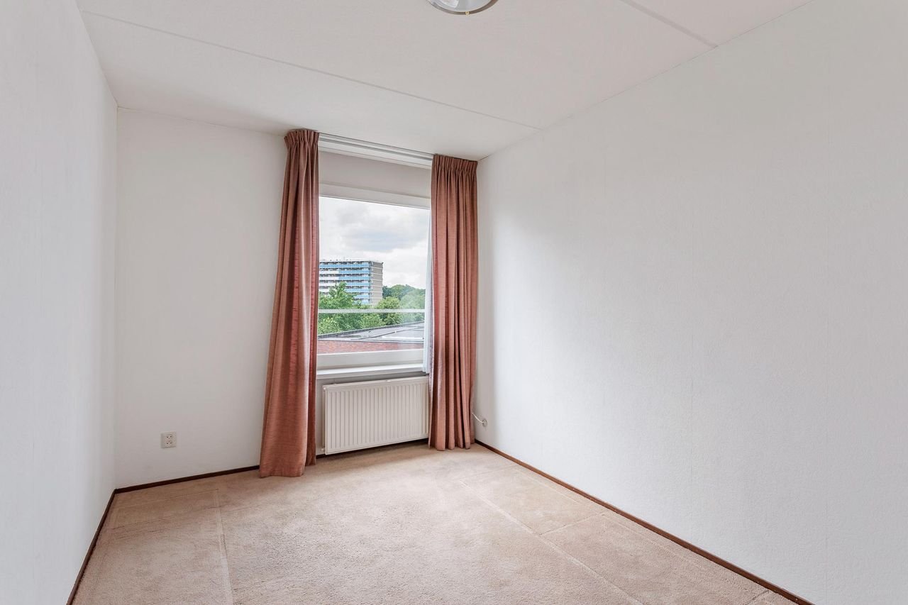 Living above the shops in Enschede - Image 13