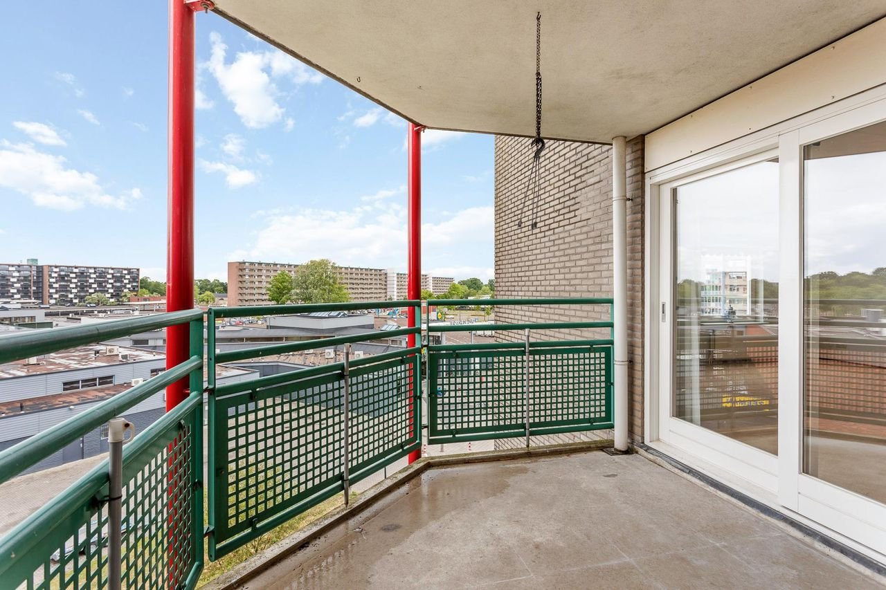 Living above the shops in Enschede - Image 4