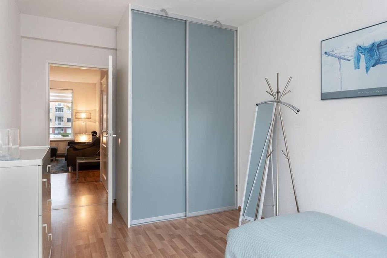 Furnished 2-bedroom apartment (75 m²) - Image 14