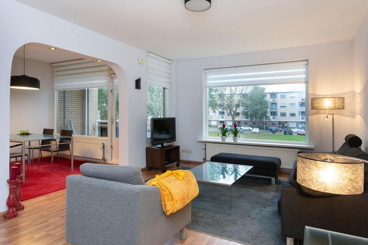 Furnished 2-bedroom apartment (75 m²) - Image 6