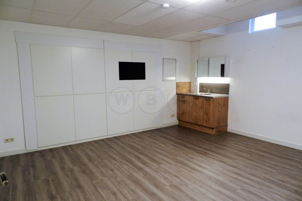 Moderne studio in Vogelkwartier met eigen keukenblok - Afbeelding 9