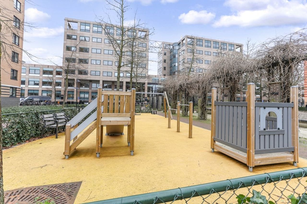 Utrecht Centrum: 3 kamers &amp; parkeren - Afbeelding 28