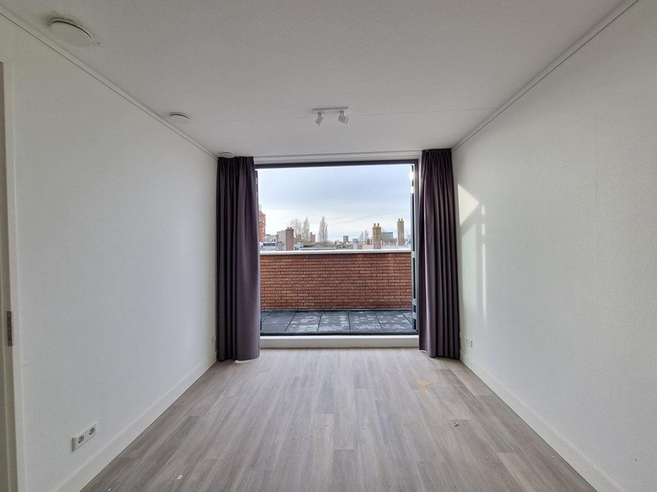 Penthouse met balkon in De Baarsjes - Afbeelding 5