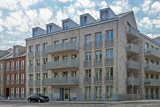 Modern city apartment with private parking