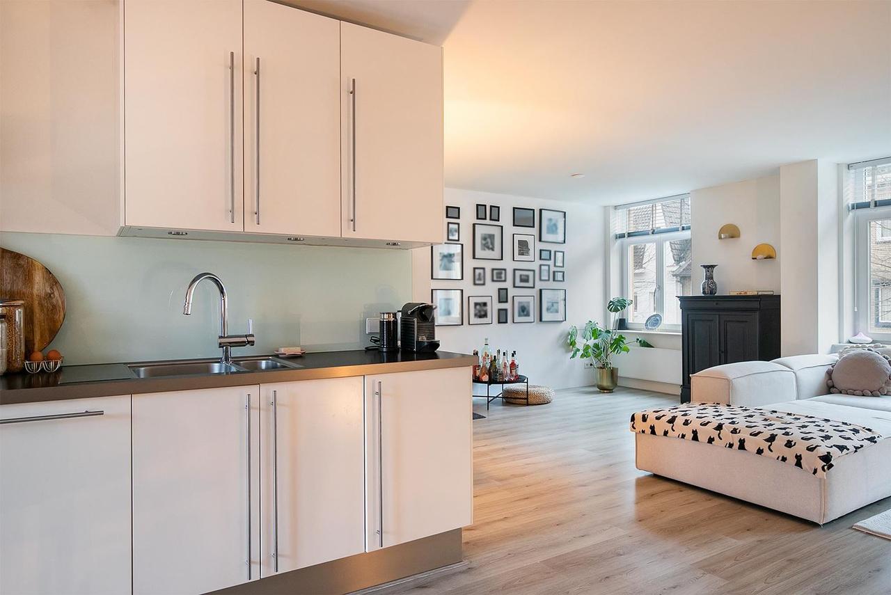 80m² apartment with private roof terrace in Valkenburg - Image 8
