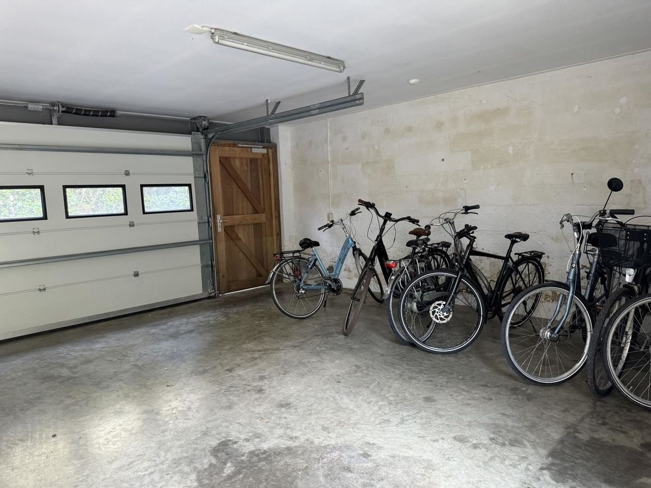 Licht appartement met balkon aan de Neerhem - Afbeelding 14