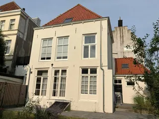 Furnished 50 m² studio on Bellamypark