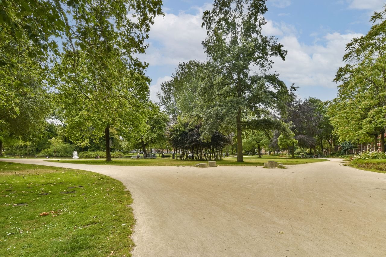 Licht penthouse met uitzicht in Westerpark - Afbeelding 19
