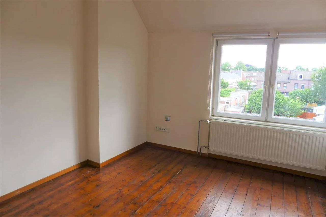 Student room with private sink in Wittevrouwenveld - Image 1