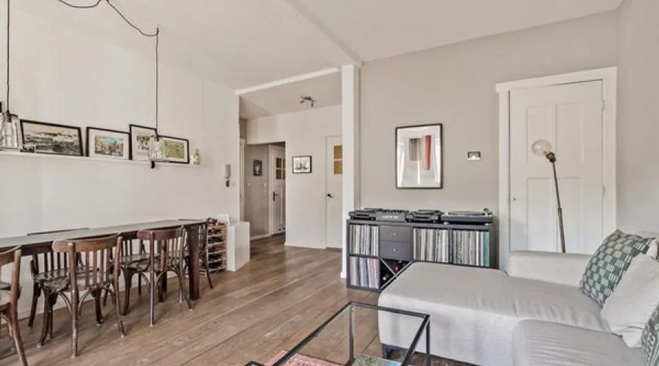 Living in De Pijp with an expansive roof terrace - Image 3