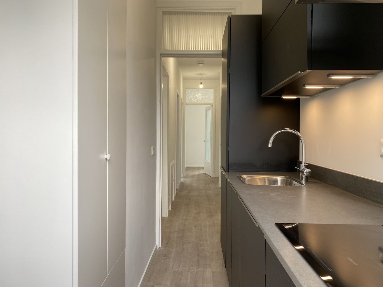 Gerenoveerd 4-kamer appartement (A+++) - Afbeelding 13