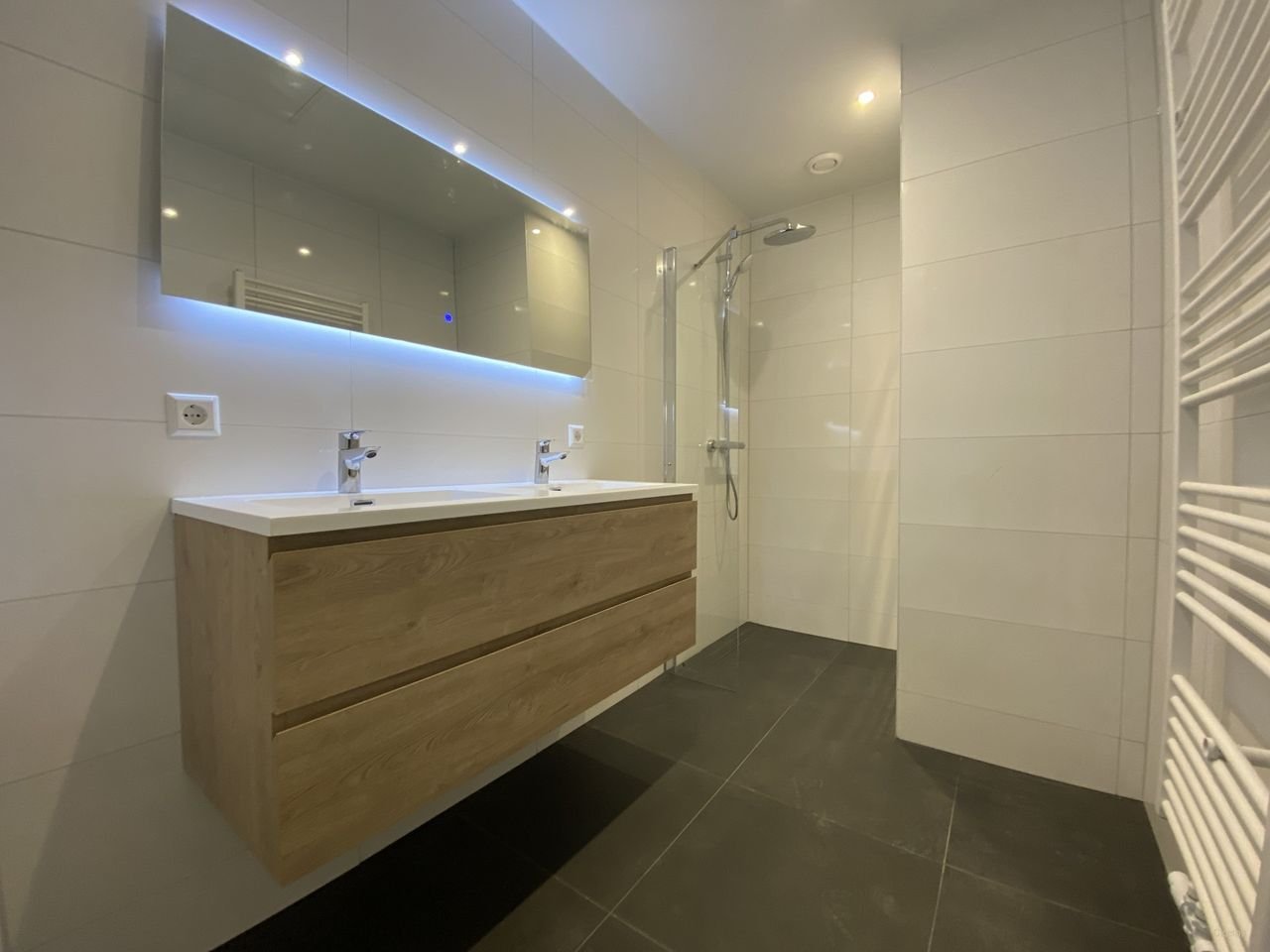 Gerenoveerd 4-kamer appartement (A+++) - Afbeelding 6