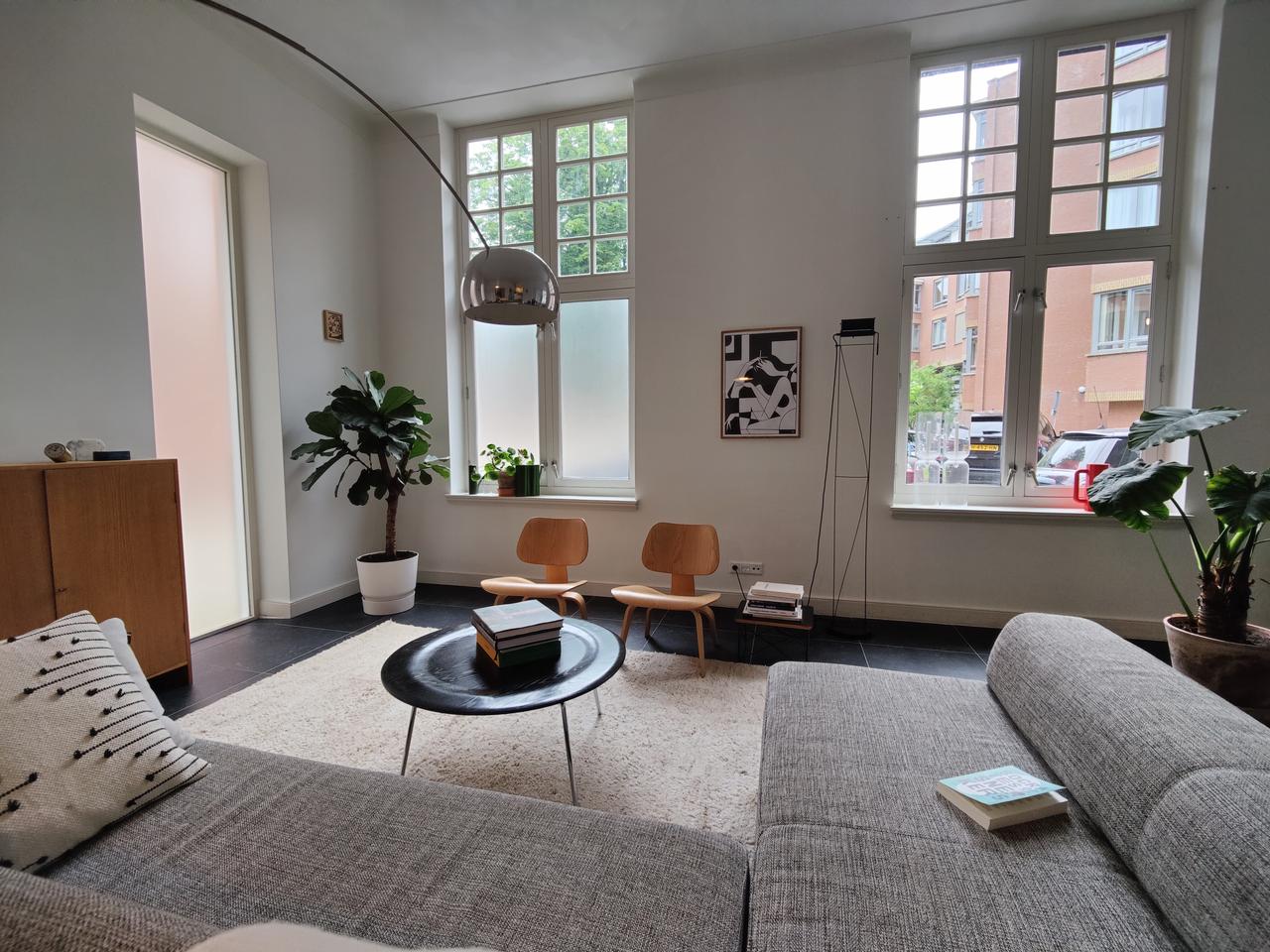 Historic apartment on Strijpsestraat - Image 3
