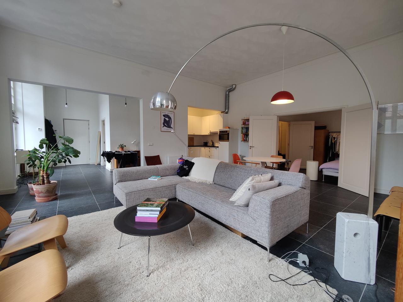 Historic apartment on Strijpsestraat - Image 2