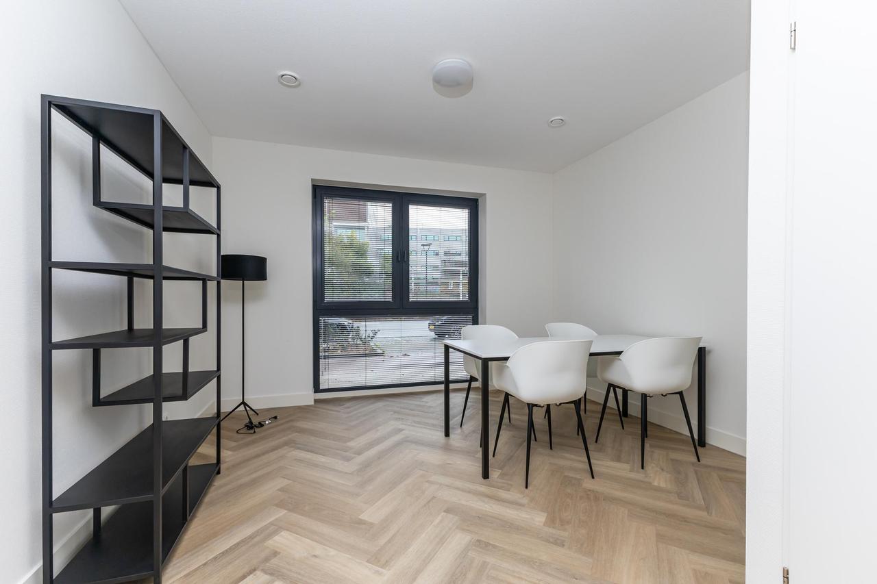 New short-stay apartment near Tilburg Station - Image 8