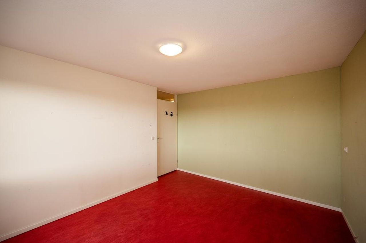 Herenhuis met garage en uitzicht op water - Afbeelding 30