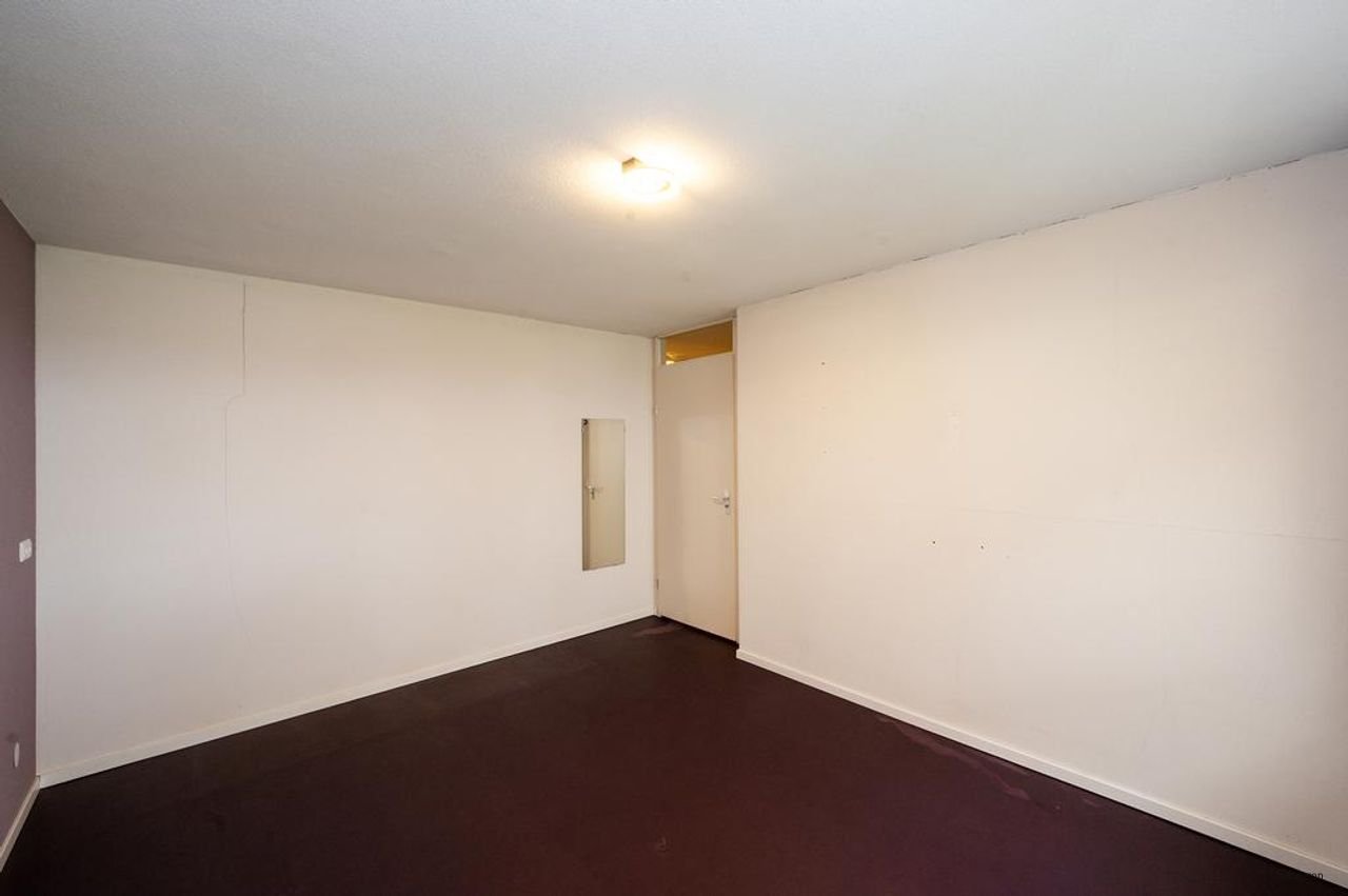 Herenhuis met garage en uitzicht op water - Afbeelding 27