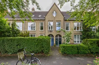 Kamer in meidenhuis Helpman