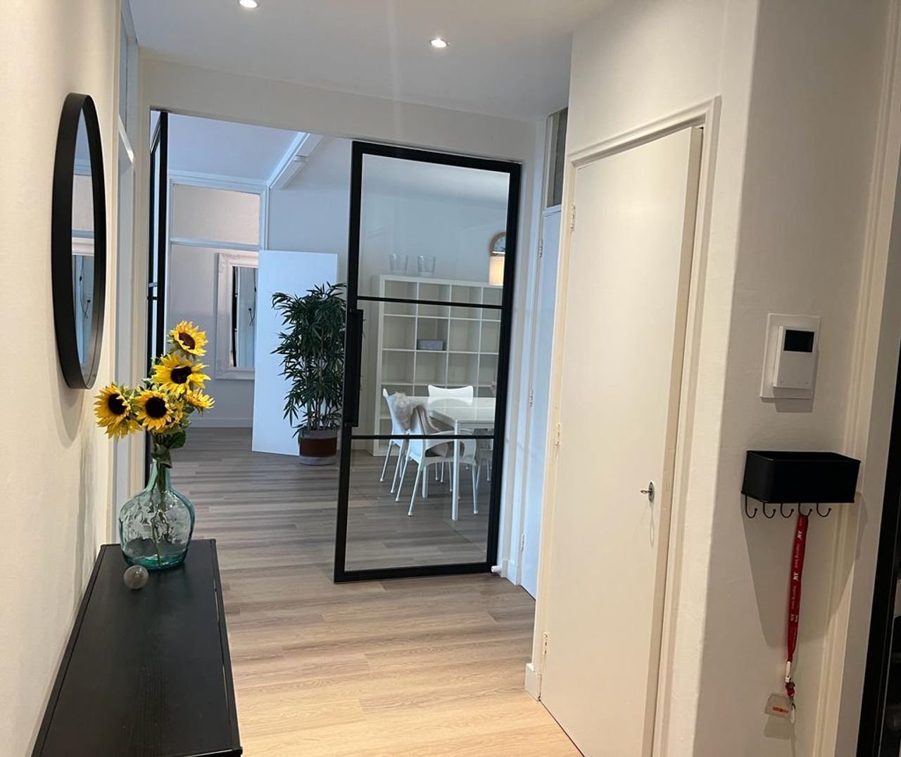 Gemeubileerd 4-slaapkamer appartement in Amstelveen - Afbeelding 2