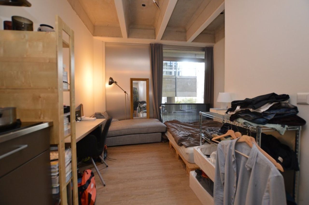 Studio with terrace on the canal - Image 2