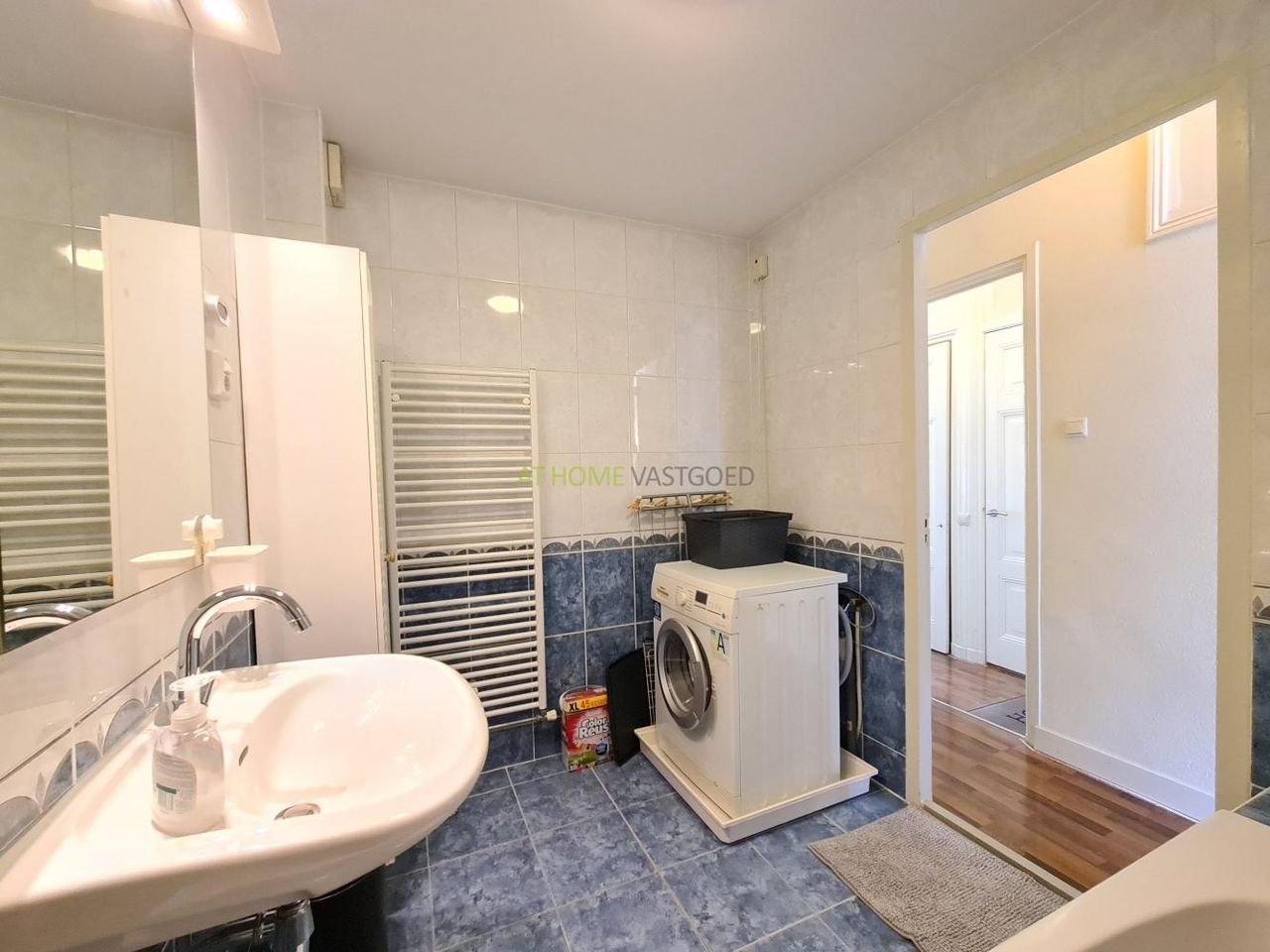 Gemeubileerd appartement met balkon achter Rotterdam Centraal - Afbeelding 16