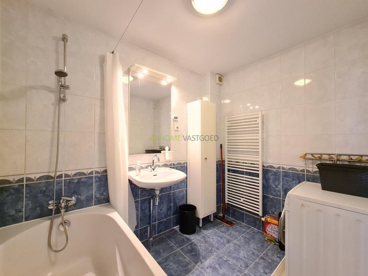 Gemeubileerd appartement met balkon achter Rotterdam Centraal - Afbeelding 17