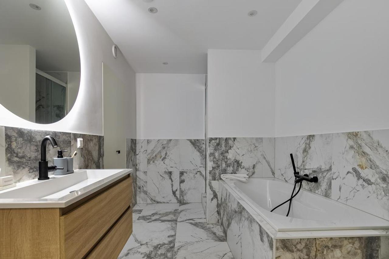 Gemeubileerd 3-kamerappartement - Afbeelding 12