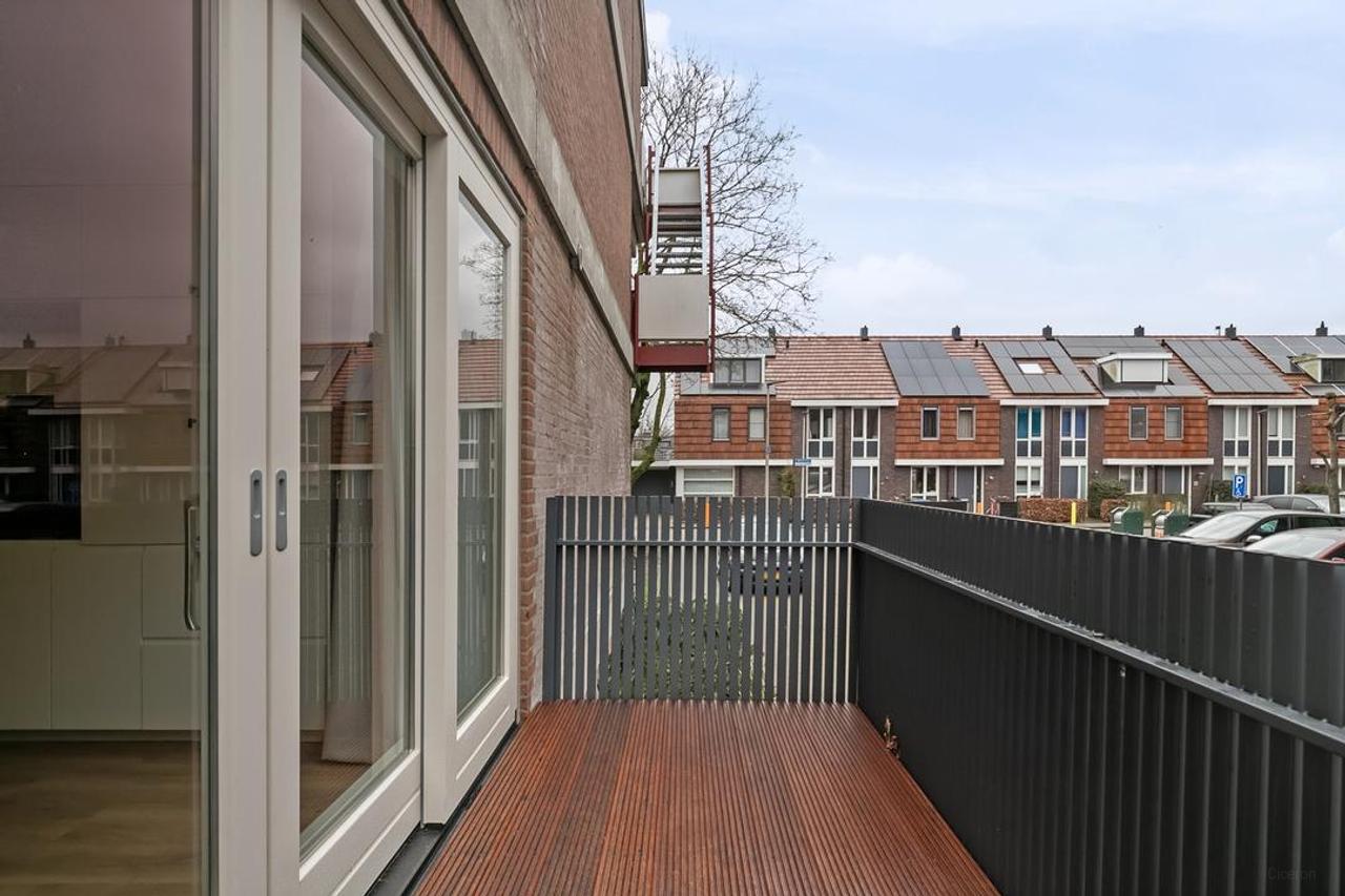 Gemeubileerd 3-kamerappartement - Afbeelding 16