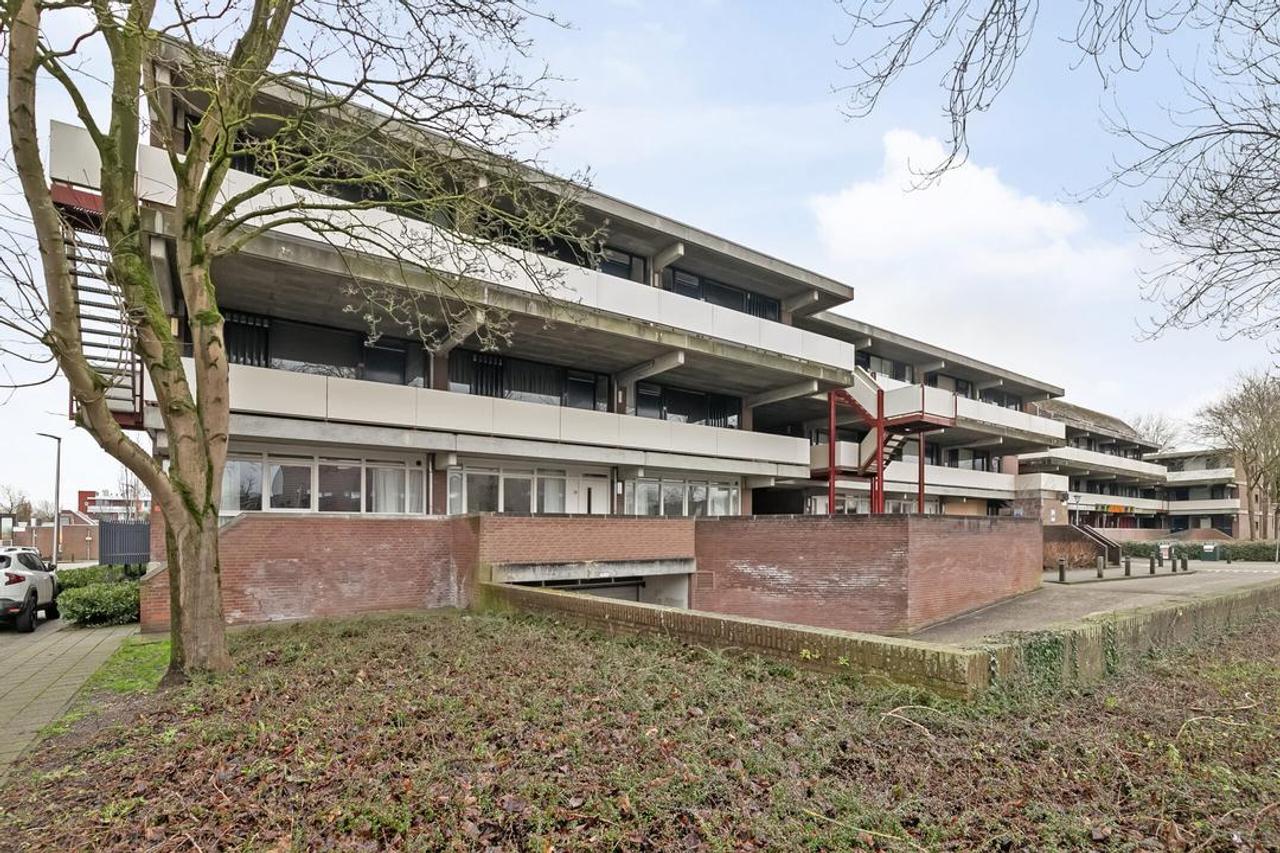 Gemeubileerd 3-kamerappartement - Afbeelding 21