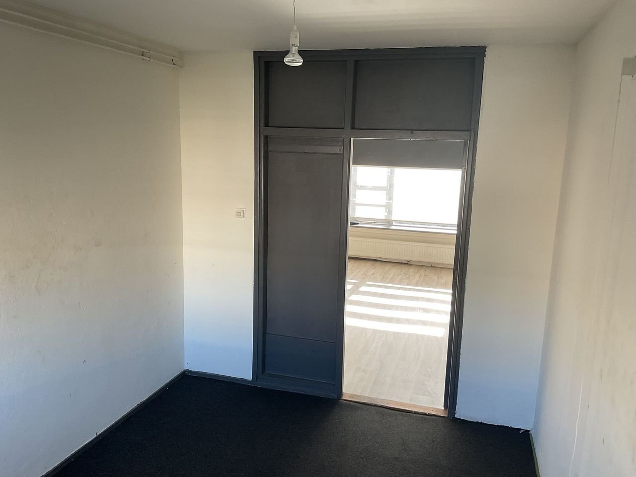 Bright 2-bedroom apartment in Leerdam - Image 7