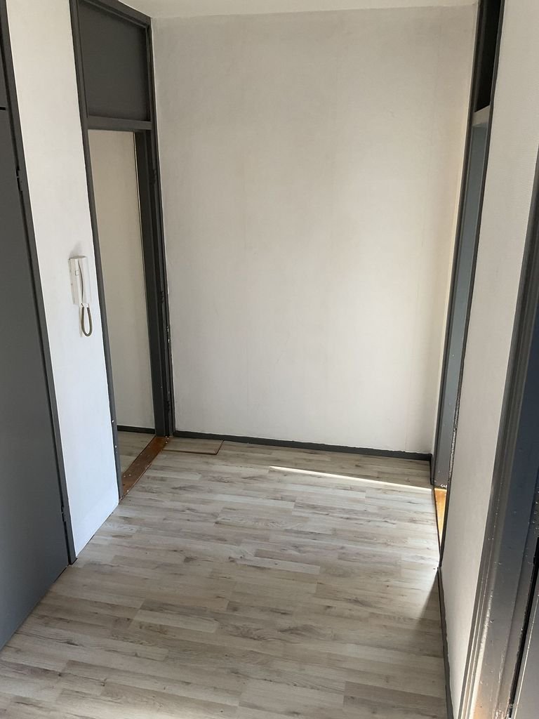 Bright 2-bedroom apartment in Leerdam - Image 2