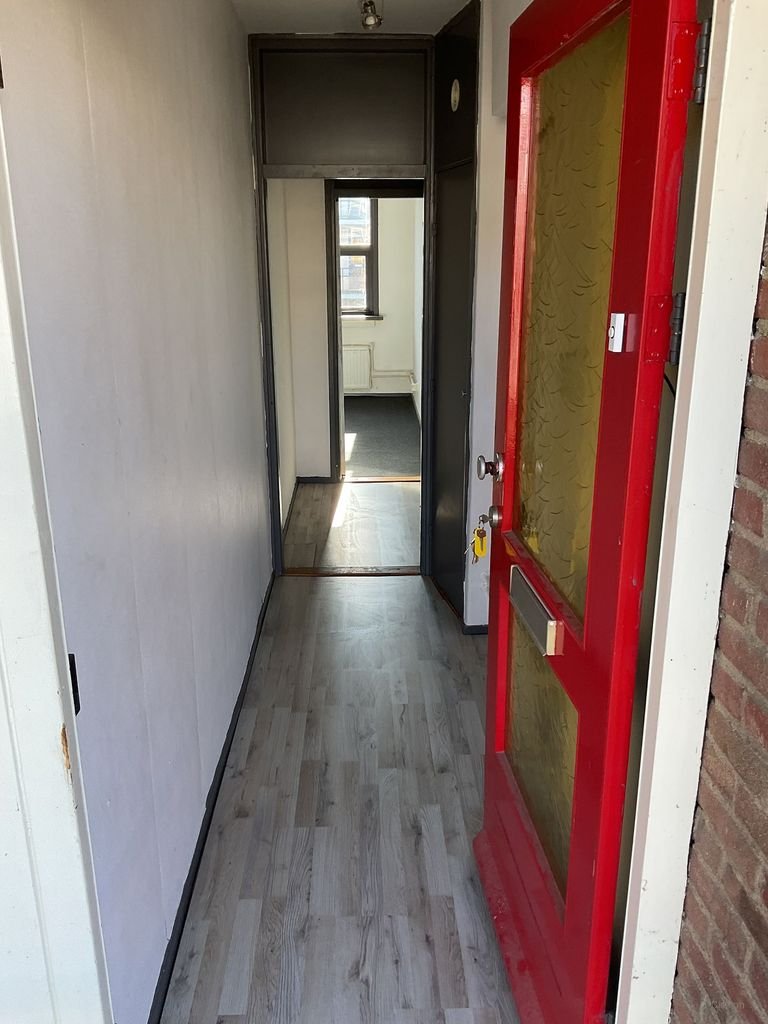 Bright 2-bedroom apartment in Leerdam - Image 1