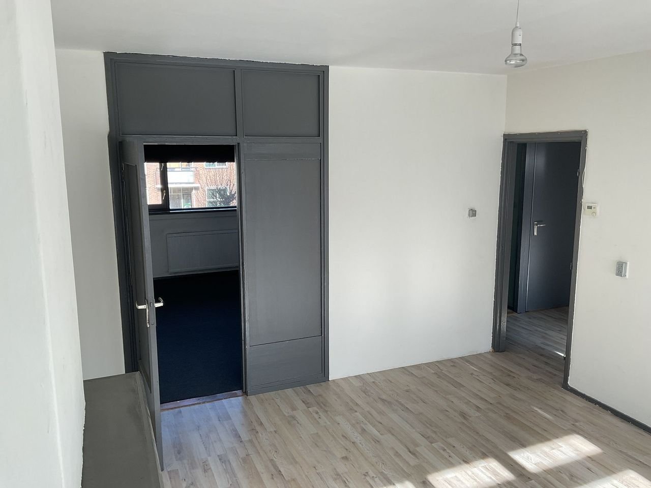 Bright 2-bedroom apartment in Leerdam - Image 9