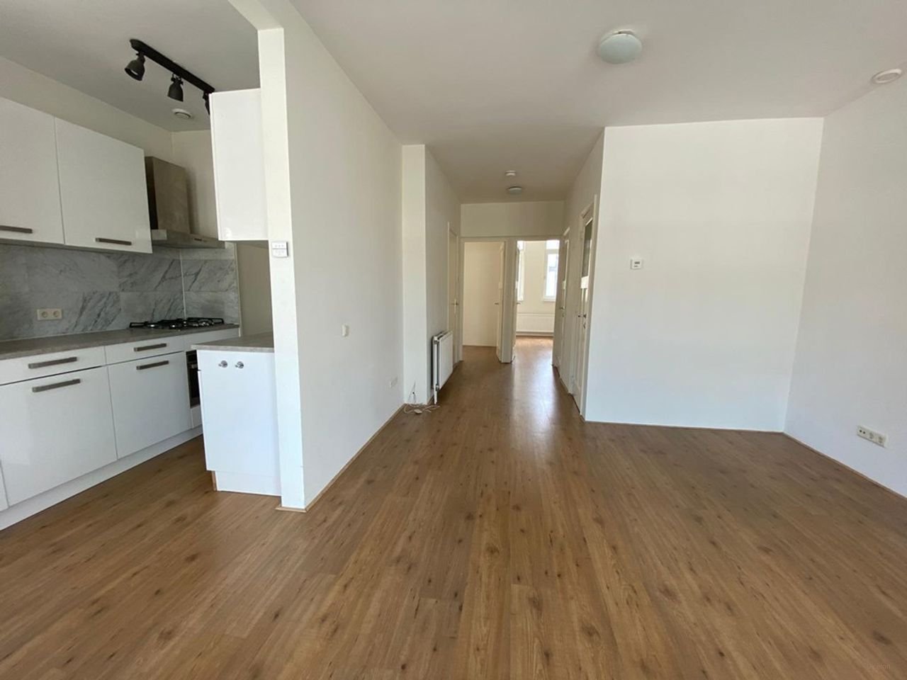 Licht appartement in De Baarsjes (2 slaapkamers) - Afbeelding 6