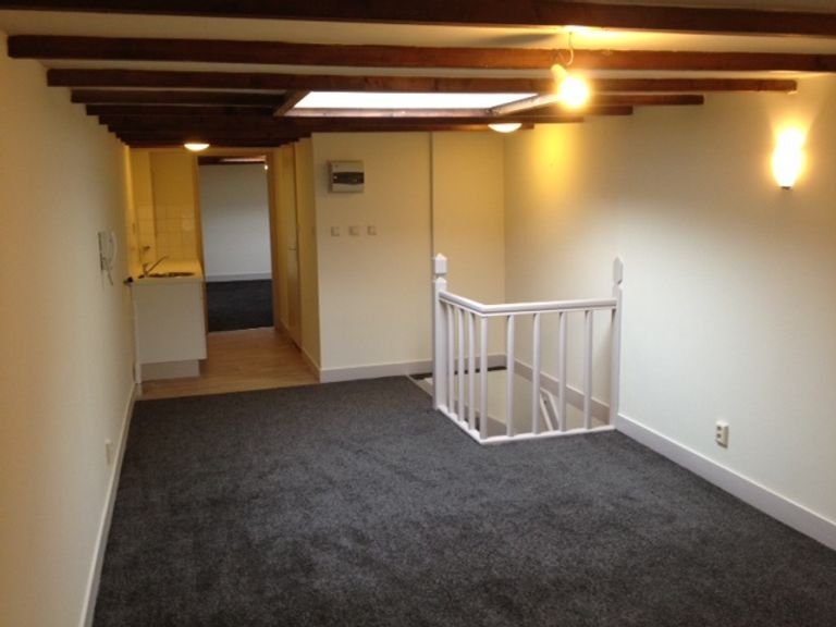 2-kamer appartement voor studenten in centrum - Afbeelding 2