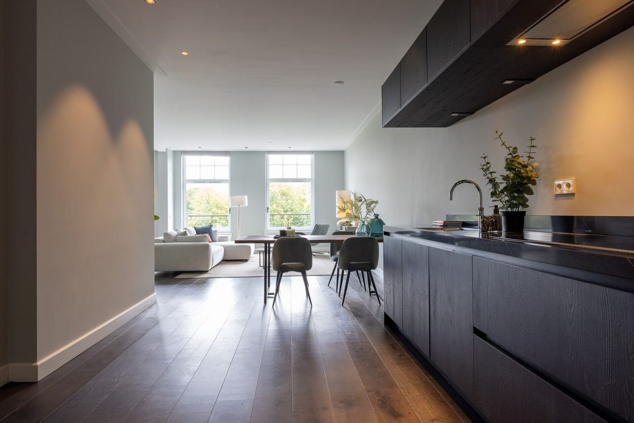 Luxury loft with private elevator and balcony - Image 6
