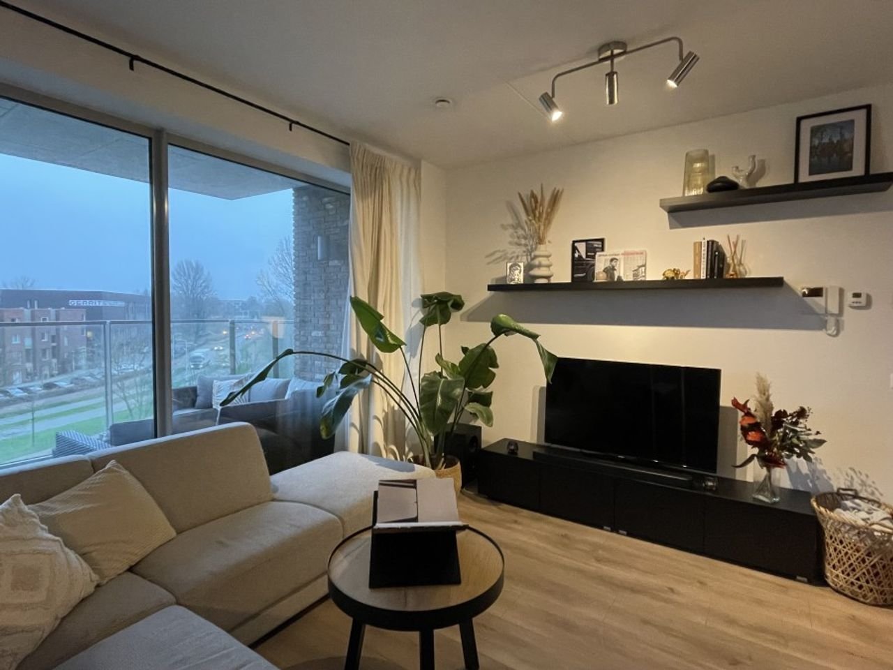 Modern 3-kamer appartement met A++ label in Tuindorp-Oost - Afbeelding 3