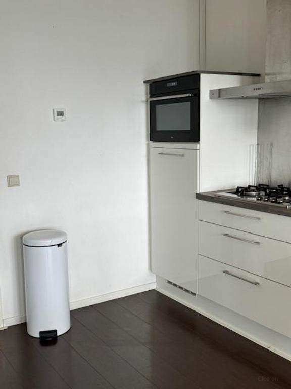 Appartement met balkon aan Raadhuisplein - Afbeelding 4