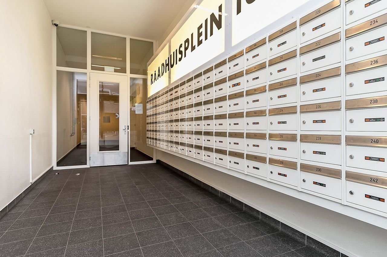 Bright apartment with a view in the heart of Hoofddorp - Image 7