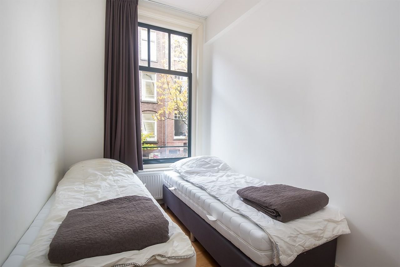 3-kamer studentenwoning in de Pijp - Afbeelding 17