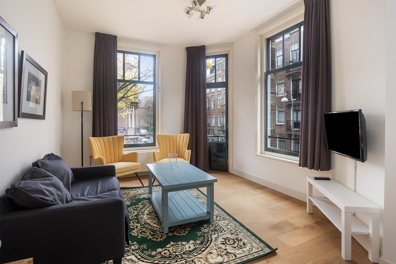 3-kamer studentenwoning in de Pijp - Afbeelding 1