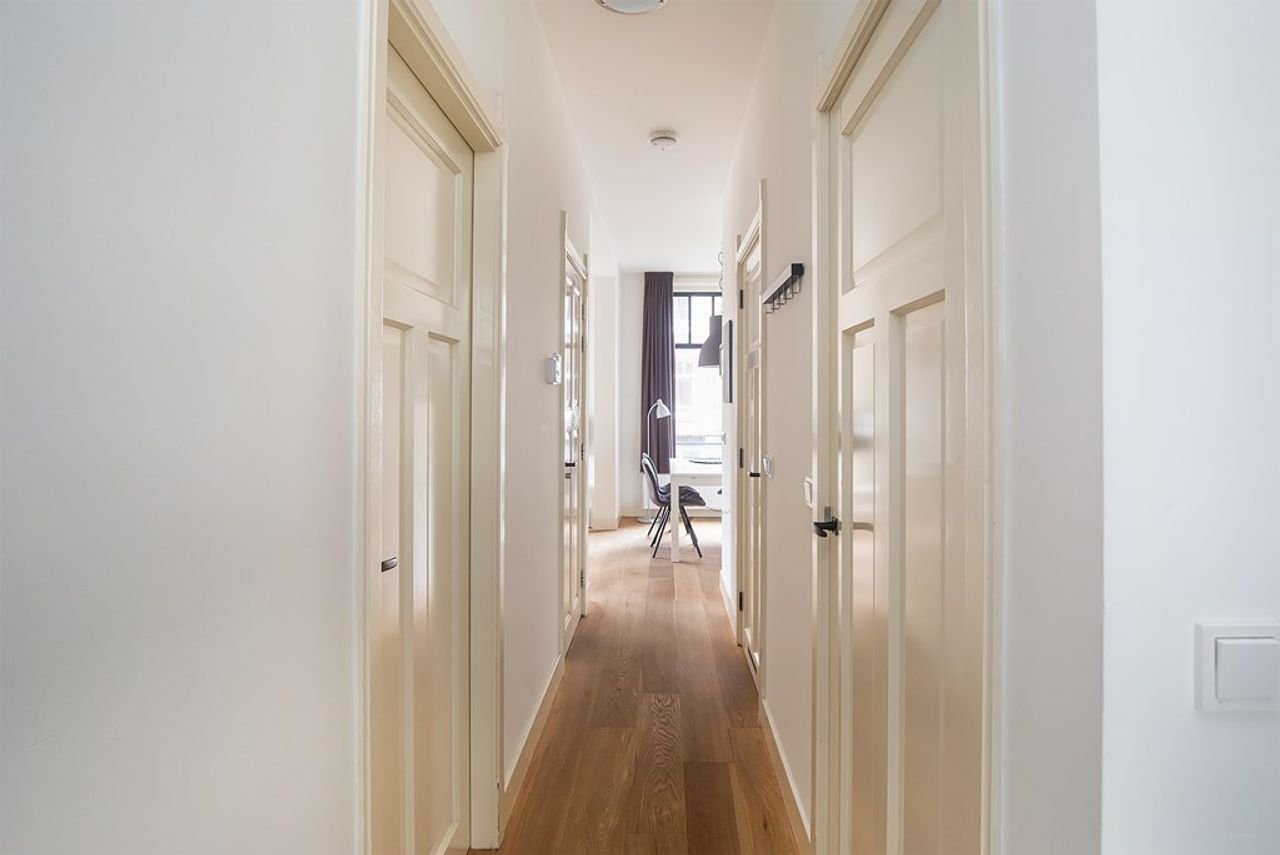 3-kamer studentenwoning in de Pijp - Afbeelding 13
