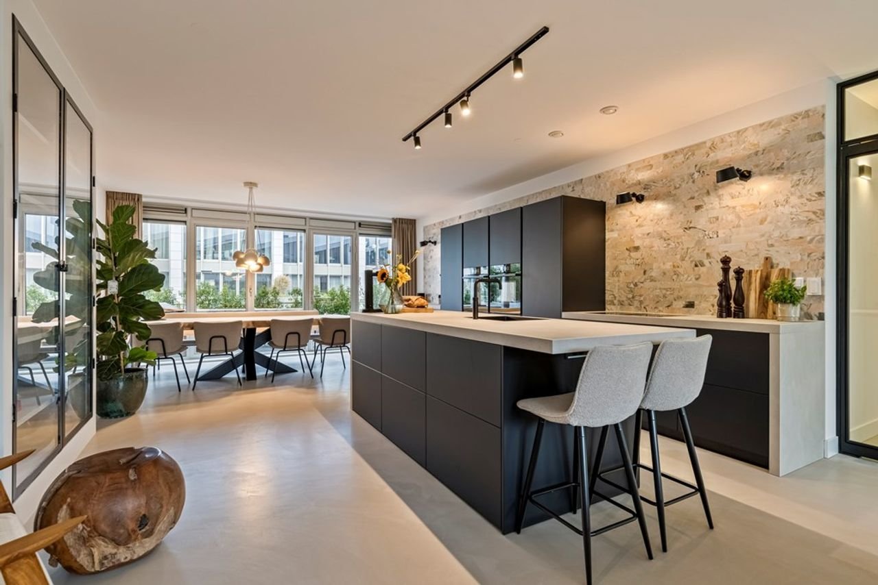132 m² met 2 terrassen in Zeeburg - Afbeelding 1