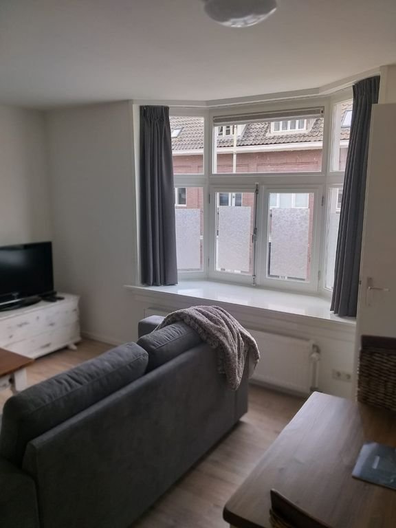 Gemeubileerd appartement met balkon in De Bergen - Afbeelding 4