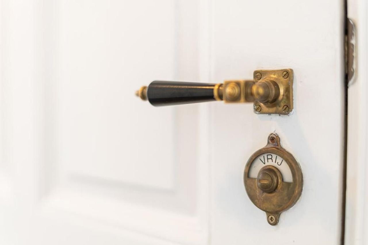 Luxe grachtenpand met terras en parkeren - Afbeelding 12