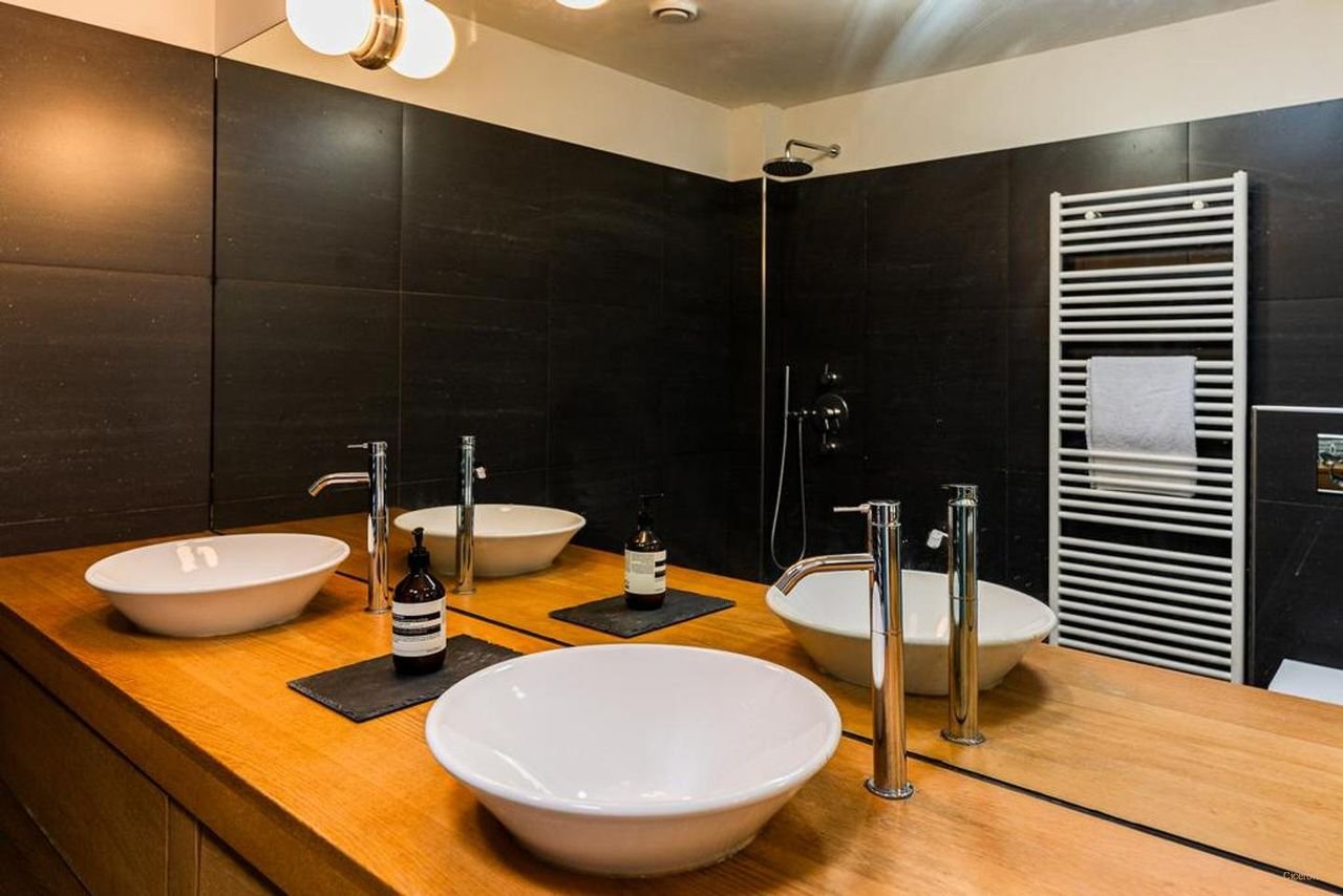 Luxe grachtenpand met terras en parkeren - Afbeelding 13