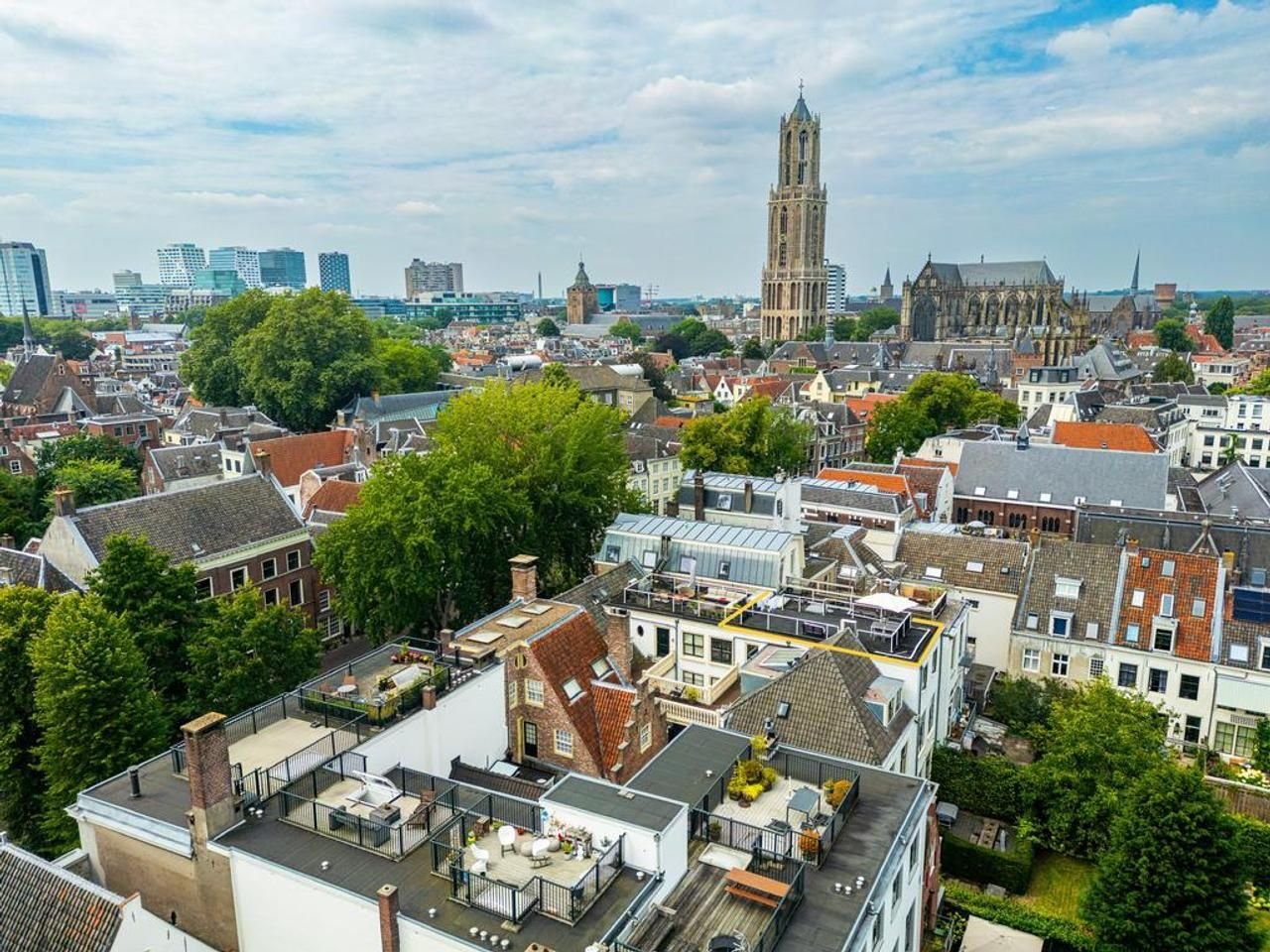 Luxe grachtenpand met terras en parkeren - Afbeelding 7