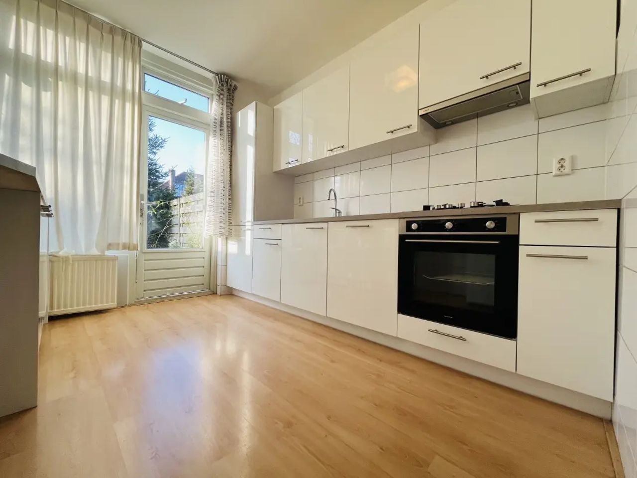 Royaal wonen met 106m² tuin in Wassenaar - Afbeelding 2