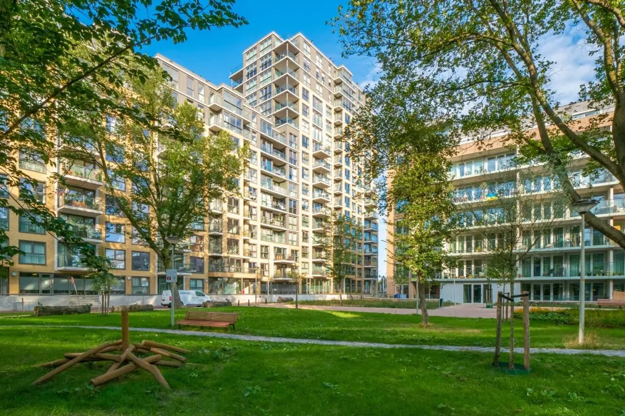 Modern driekamerappartement met balkon - Afbeelding 1