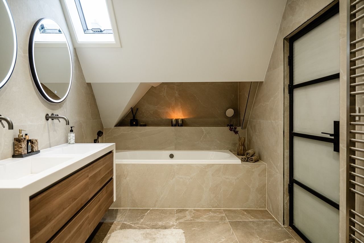 Luxe bovenwoning van 180m² vlak bij zee - Afbeelding 19